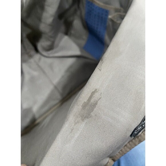 Victorinox Traveler Black 15” Wheeled Luggage Carry On Bag Black Nylon Canvas - Picture 9 of 16